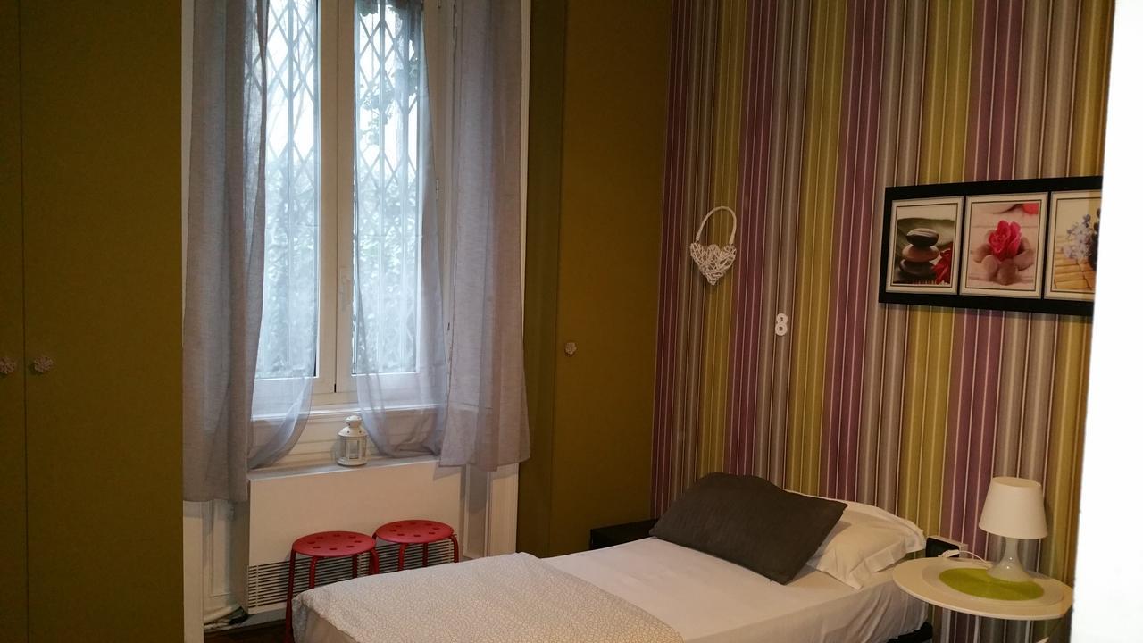 Hostel Lumiere มิลาน ภายนอก รูปภาพ