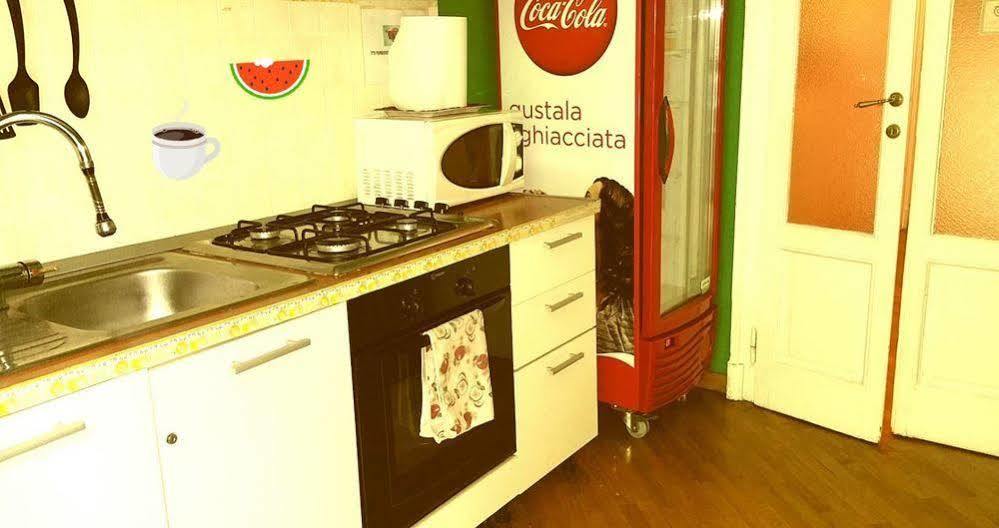 Hostel Lumiere มิลาน ภายนอก รูปภาพ